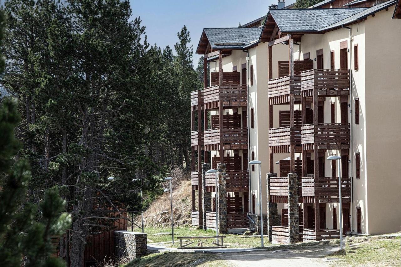 Sylvestre - Aux Pieds Des Pistes Vue Sur Lac Les Angles (Pyrenees-Orientales) Exterior foto