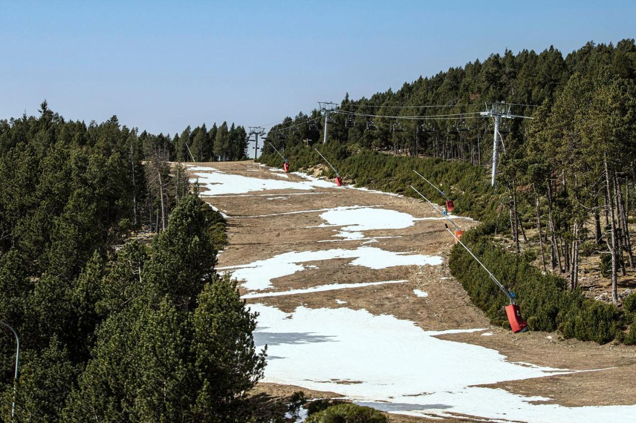 Sylvestre - Aux Pieds Des Pistes Vue Sur Lac Les Angles (Pyrenees-Orientales) Exterior foto